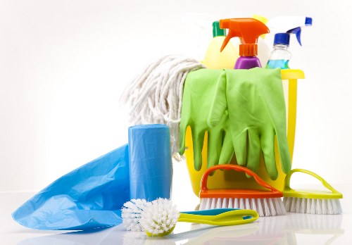 Professional deep cleaning for a family home in Kingston