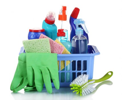 Local Kingston cleaners preparing a property for handover